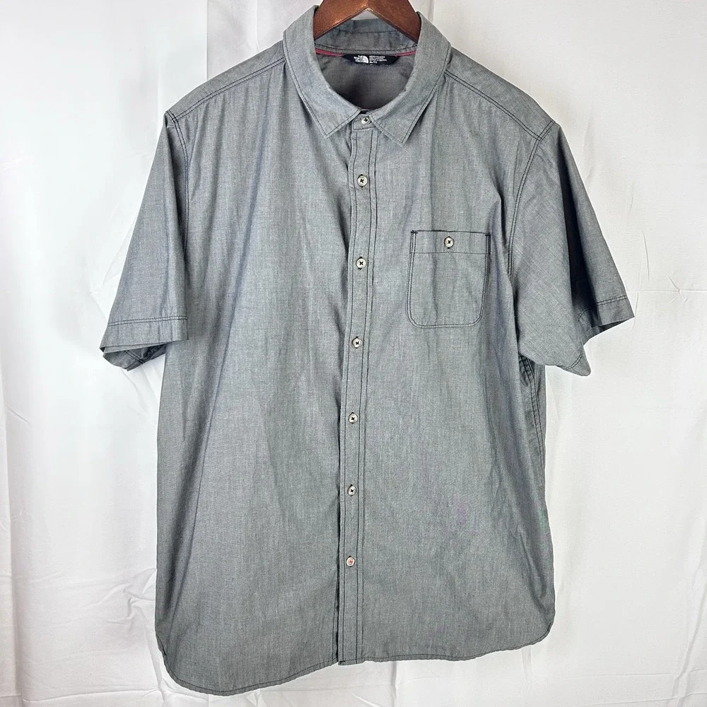 The North Face Men's XL Gray Short Sleeve Button Front Shirt‎ #NF0A33LU